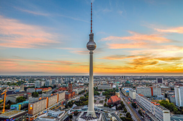 Vue sur Berlin au coucher de soleil