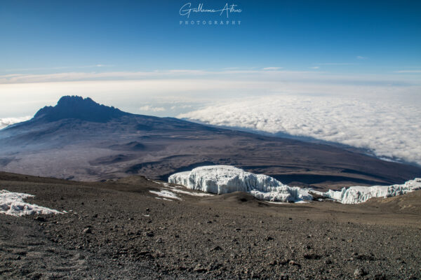 Vue sur le Mont Mawenzi depuis le sommet du Kilimandjaro