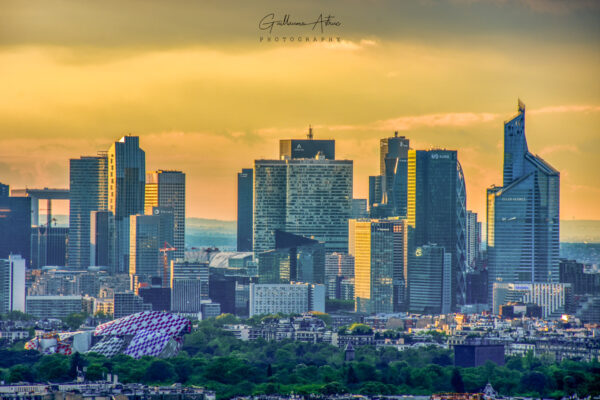 Vue sur le quartier de la Défense à Paris