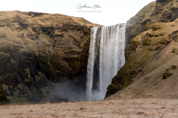 La puissance de Skogafoss