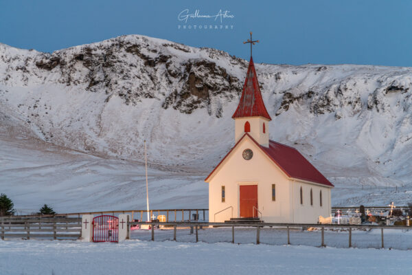 Eglise Islandaise de Reyniskirkja vers Vik