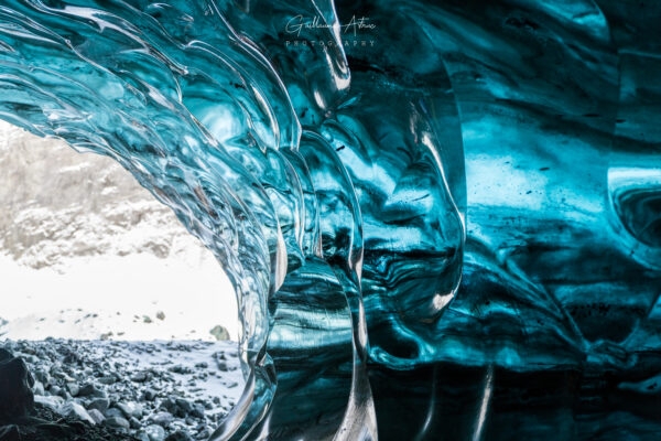 Une grotte de glace Islandaise