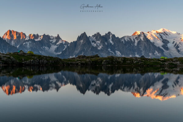 Le lac des Cheserys au lever du soleil