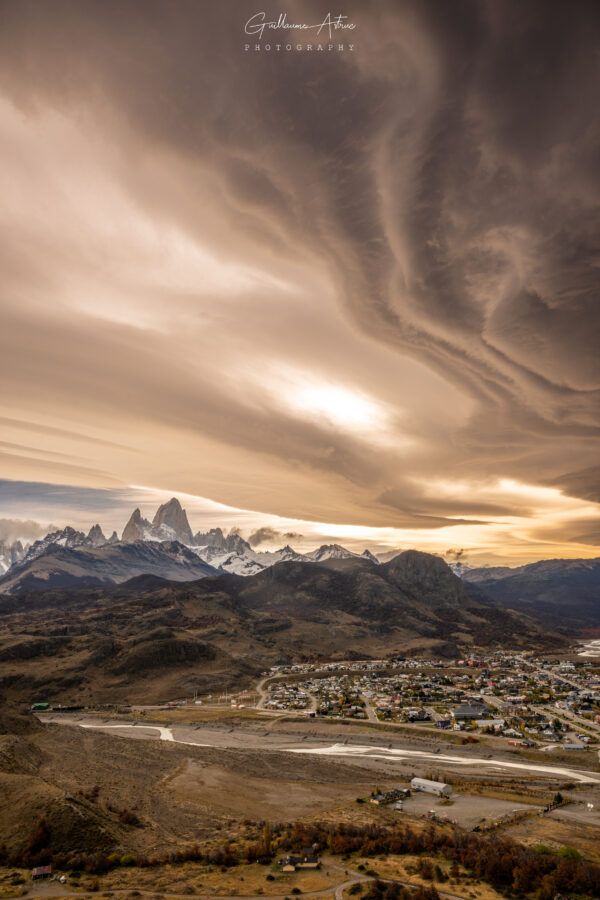 Ciel dramatique sur le village d’El Chalten